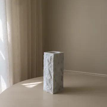 Carrara Edge vaso de mármore - Médio, 30 cm - Botané