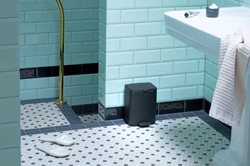 Bo caixote do lixo com pedal 4 L - Cinzento mineral infinito - Brabantia