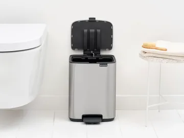 Bo caixote do lixo com pedal 7 L - Aço fosco à prova de impressões digitais - Brabantia