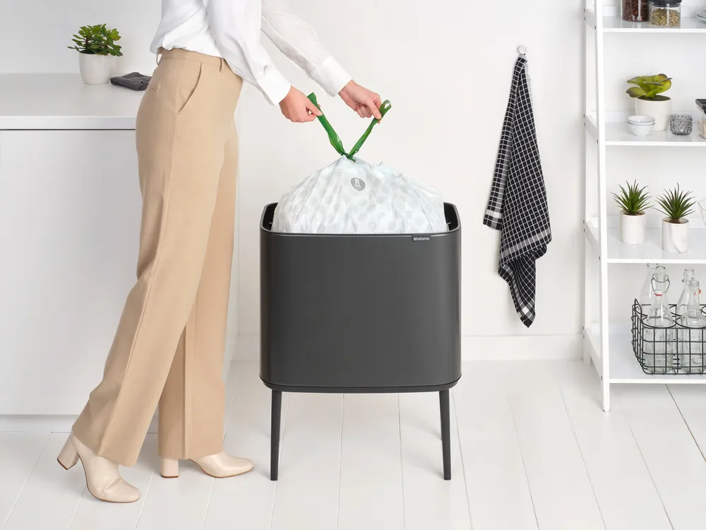 Bo Touch Bin 36 litros, Confident Grey Brabantia