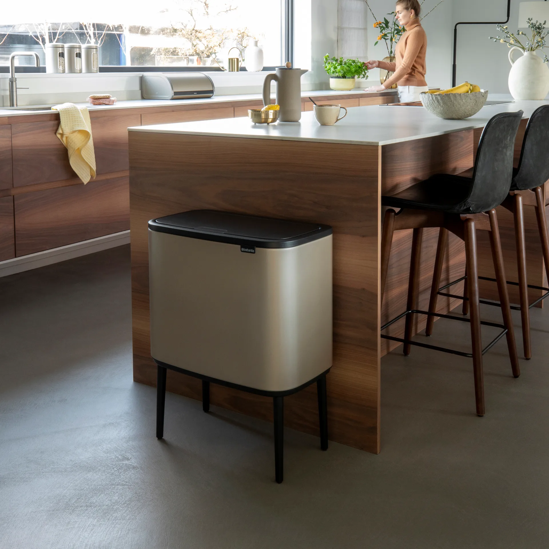 Bo Touch Bin 36 litros, Metallic Gold Brabantia