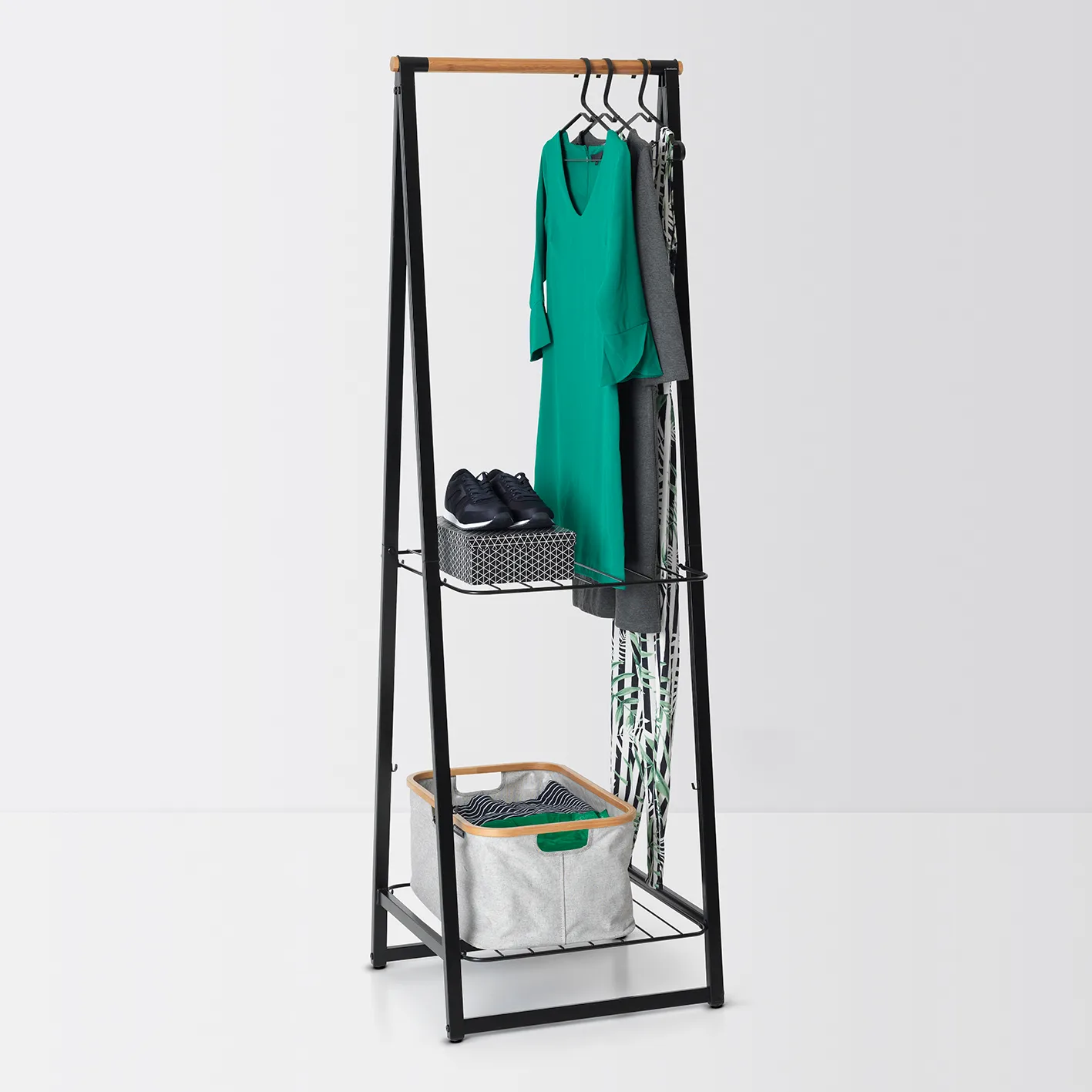 Cabide para roupa Linn pequeno, Preto Brabantia