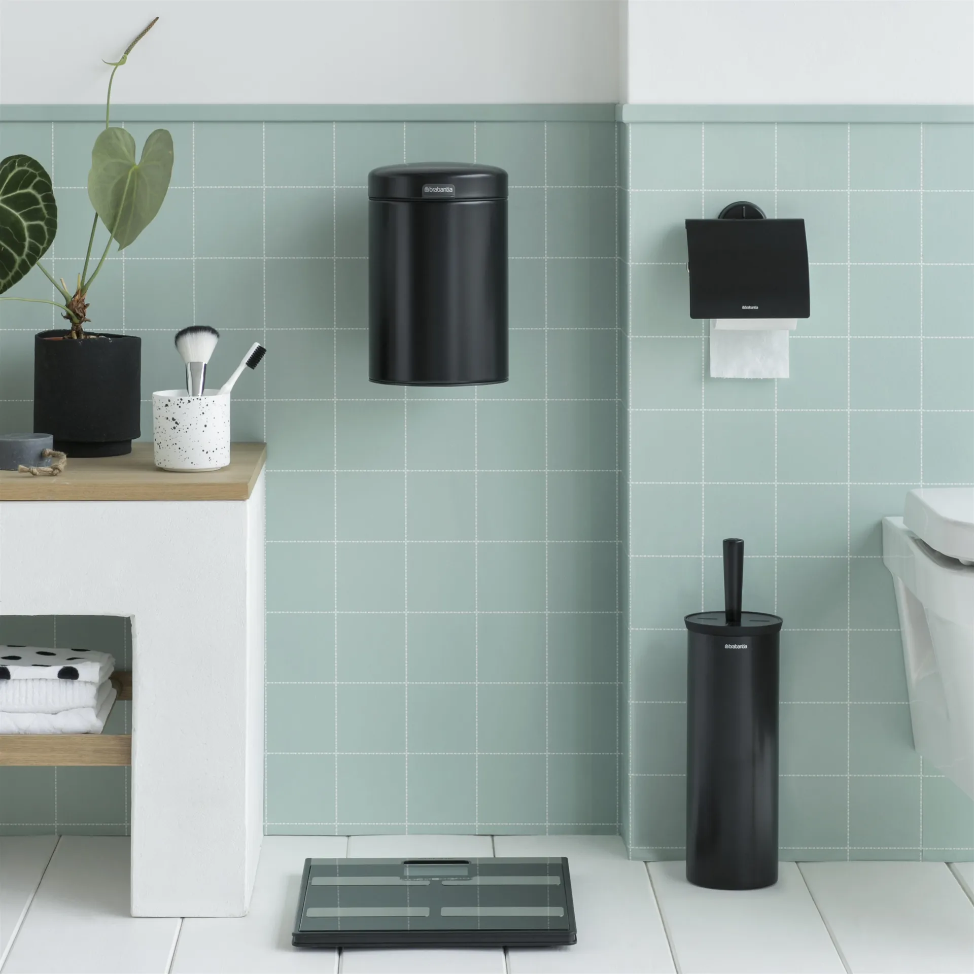 Caixote de parede New Icon 3 litros, preto mate Brabantia