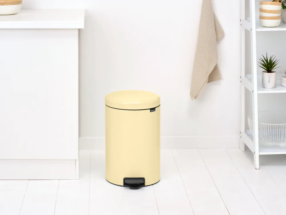 Caixote de pedal New Icon 20 litros, Mellow Yellow Brabantia
