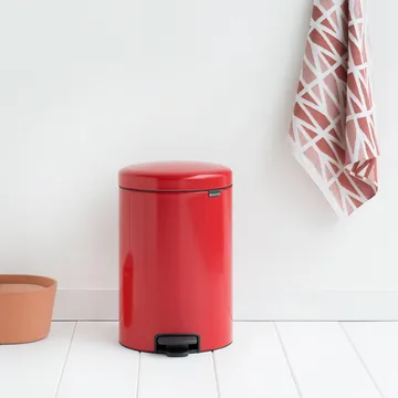 Caixote de pedal New Icon 20 litros - passion red - Brabantia