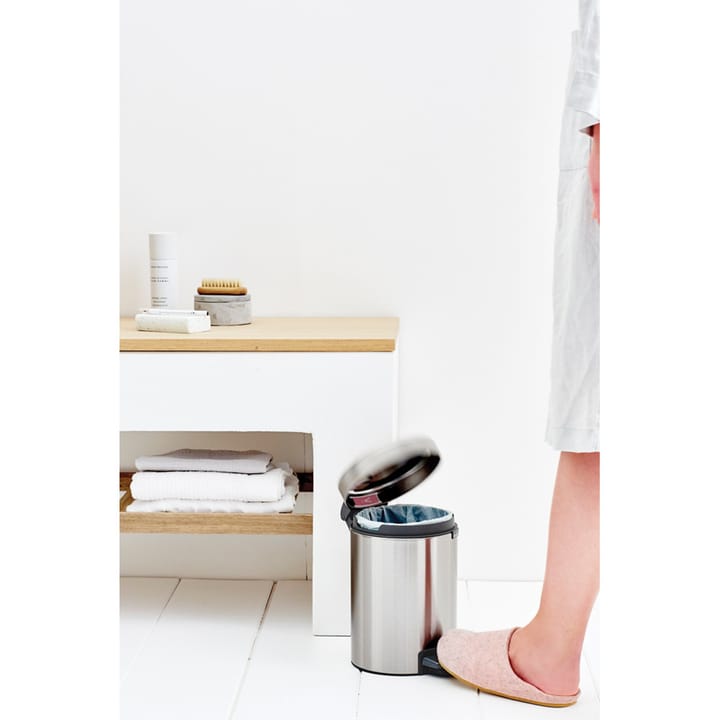 Caixote de pedal New Icon 3 litros, Matt steel fingerprint proof Brabantia