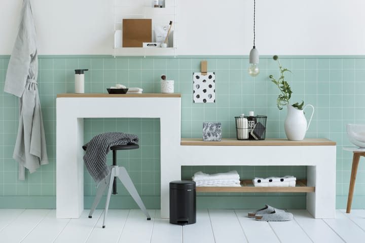 Caixote de pedal New Icon 3 litros, preto mate Brabantia