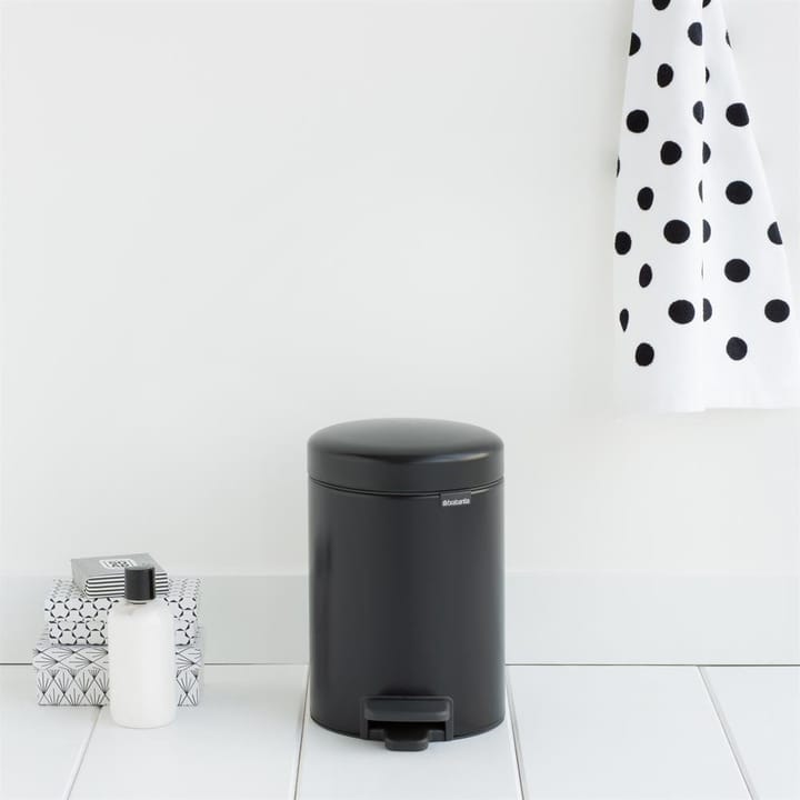 Caixote de pedal New Icon 3 litros, preto mate Brabantia