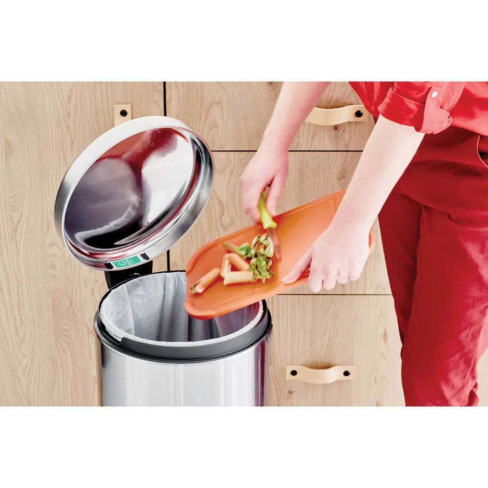 Caixote de pedal New Icon 30 litros, Matt steel fingerprint proof Brabantia