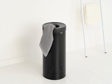 Cesto da roupa Brabantia com tampa de plástico 35 L - Preto mate - Brabantia