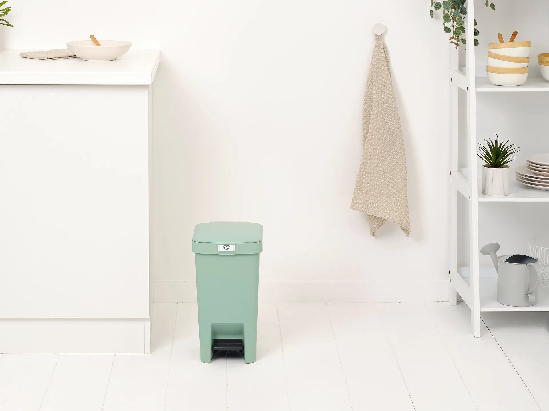 Lixeira pedal 10 L StepUp , Verde jade Brabantia