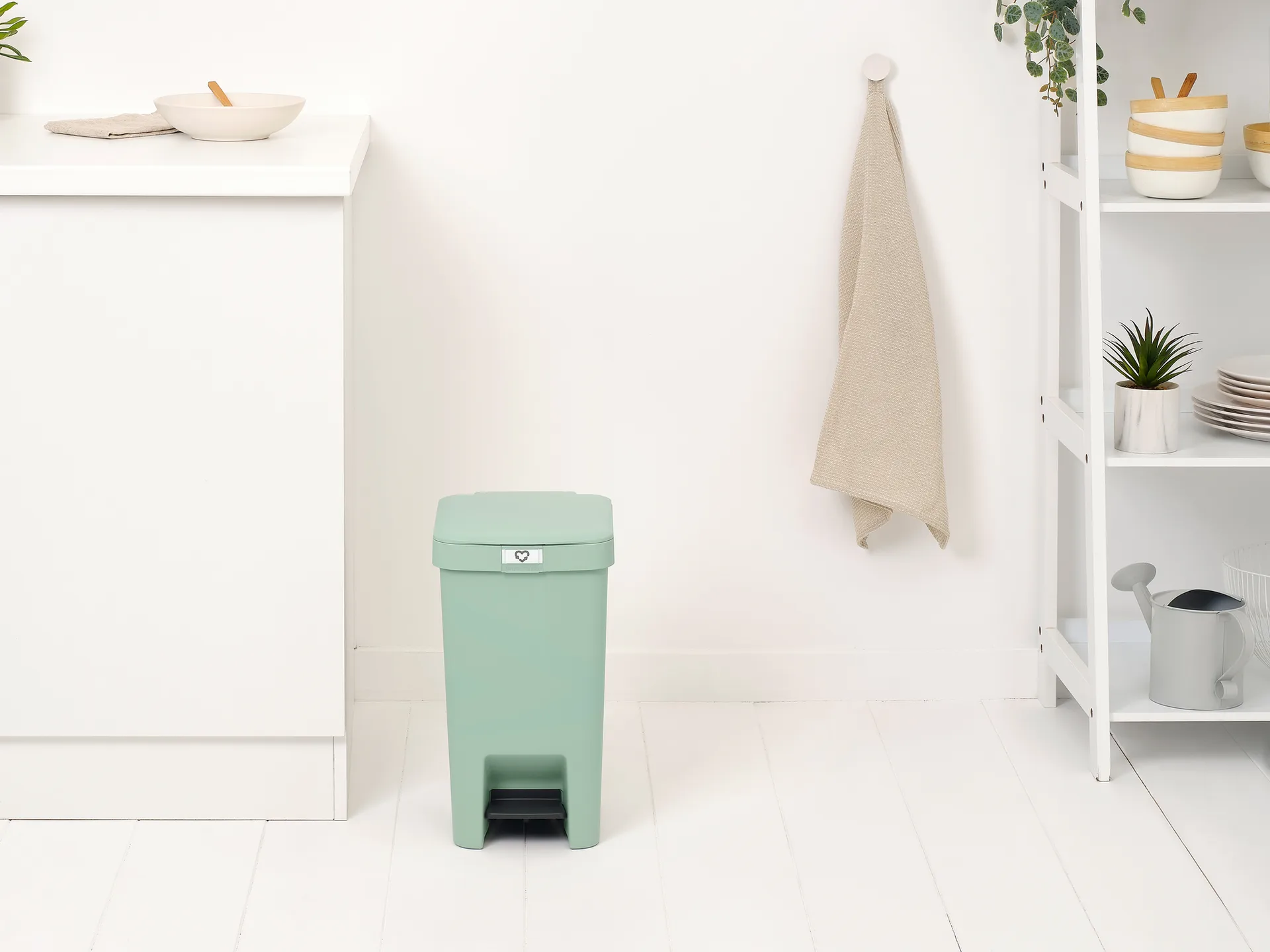 Lixeira pedal 16 L StepUp, Verde jade Brabantia