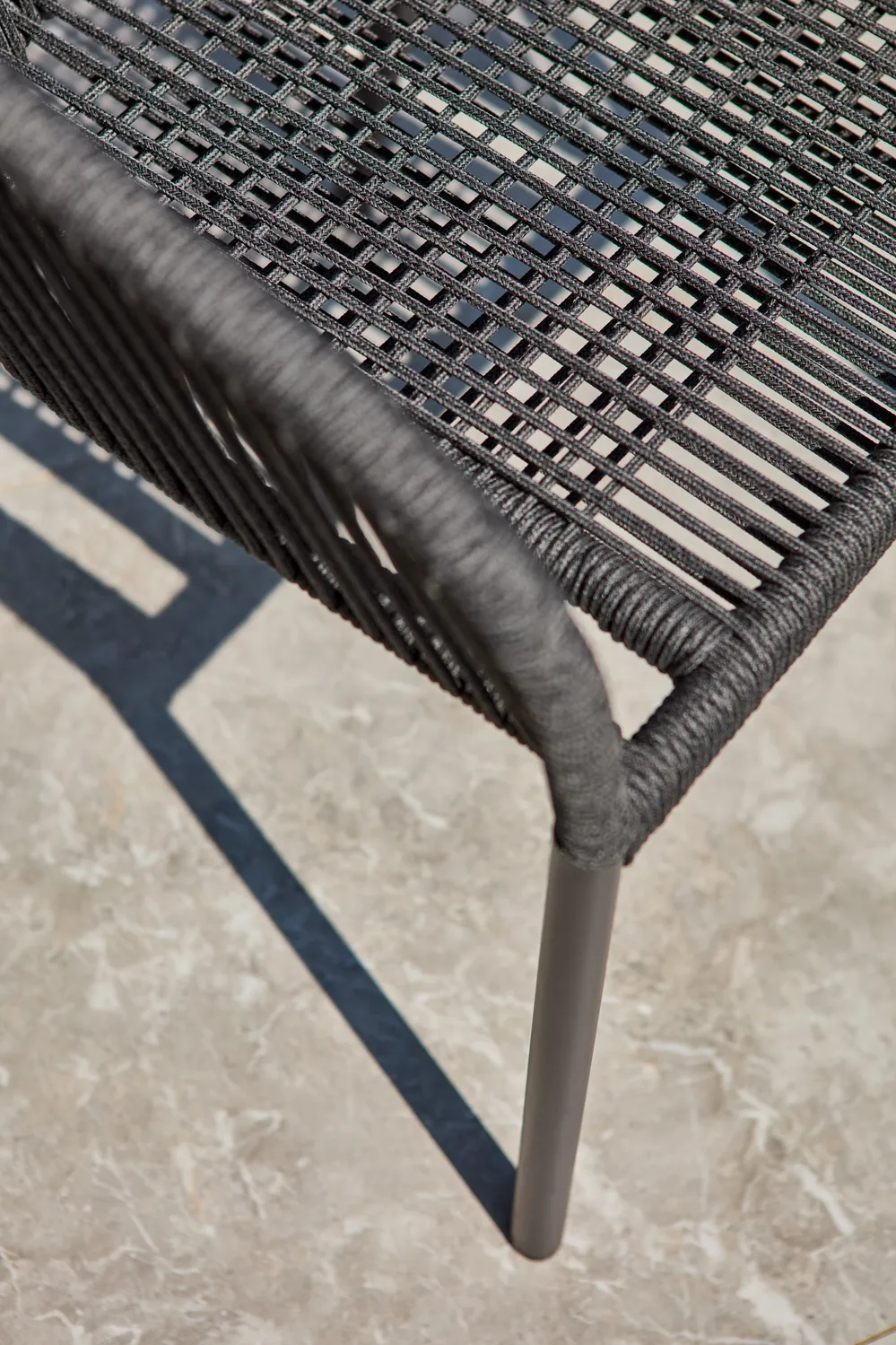 Delta cadeira de braços, Preto Brafab