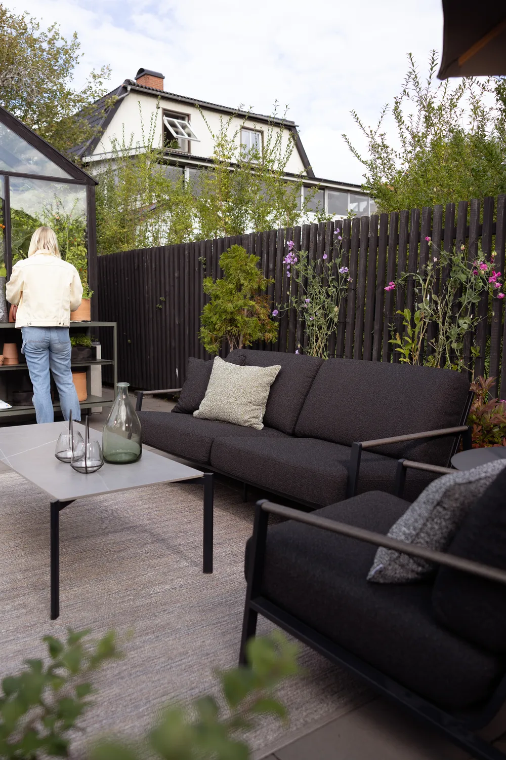 Lyra poltrona, Preto-teddy preto Brafab