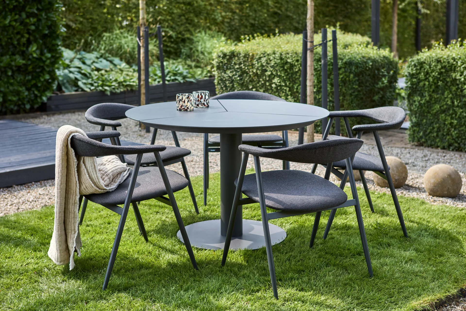 Mesa de jantar Peace Ø110 cm Anthracite Brafab