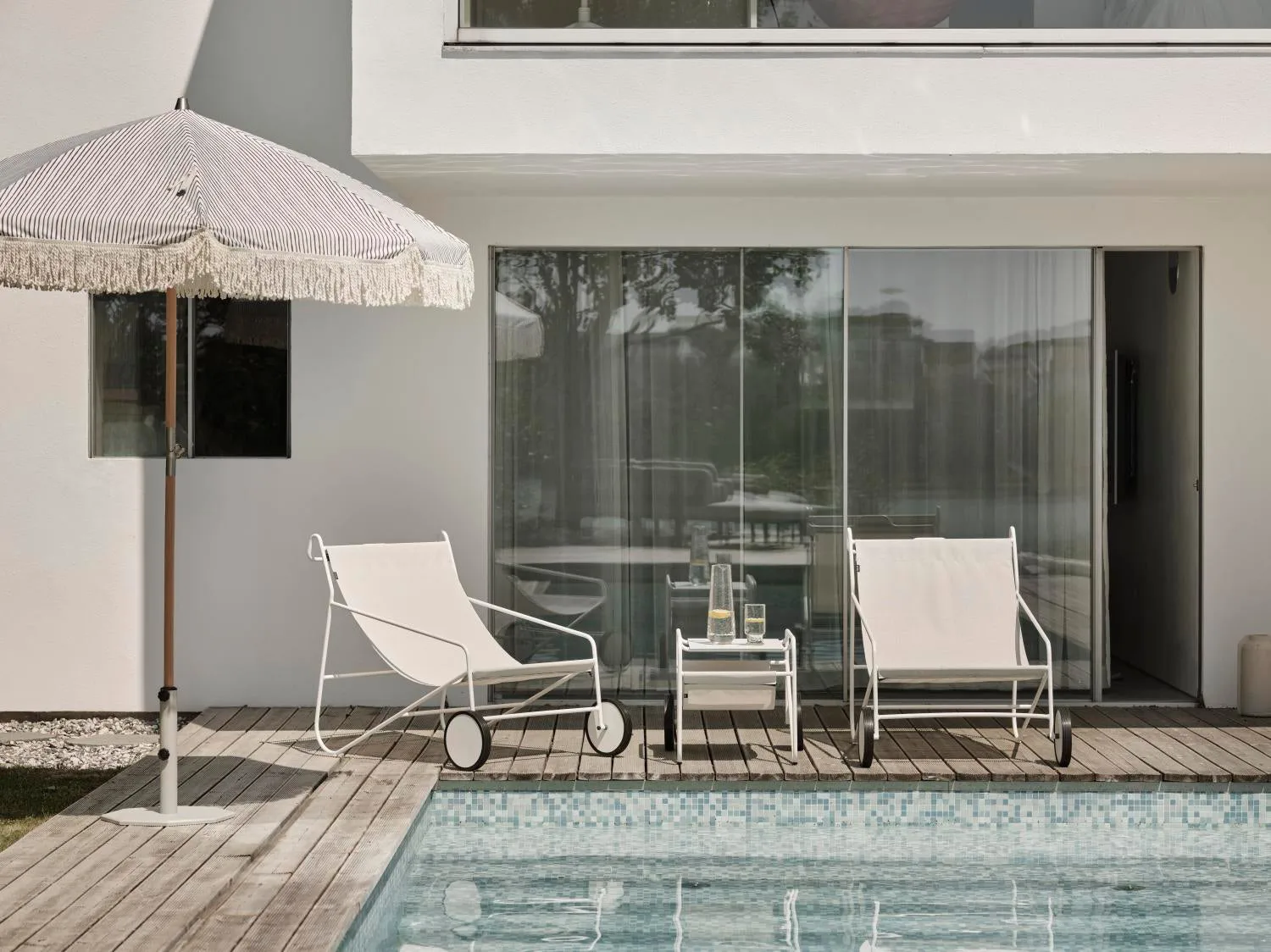 Poul Table mesa lateral, White-off white, 72x44 cm Brafab