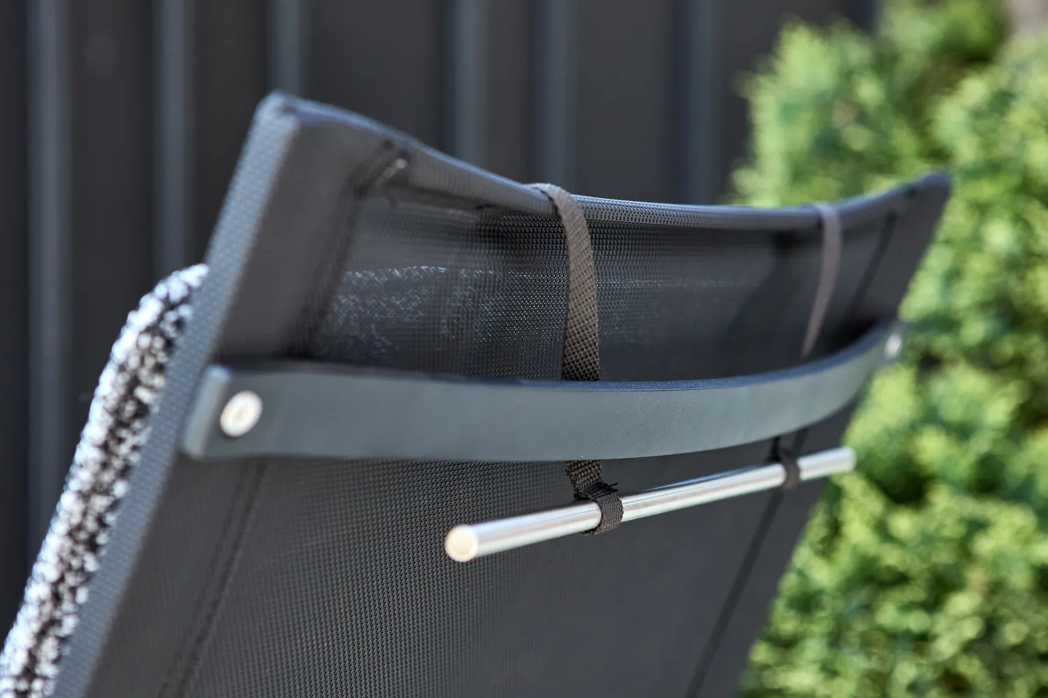 Soro poltrona lounge, Preto-teddy formiga Brafab