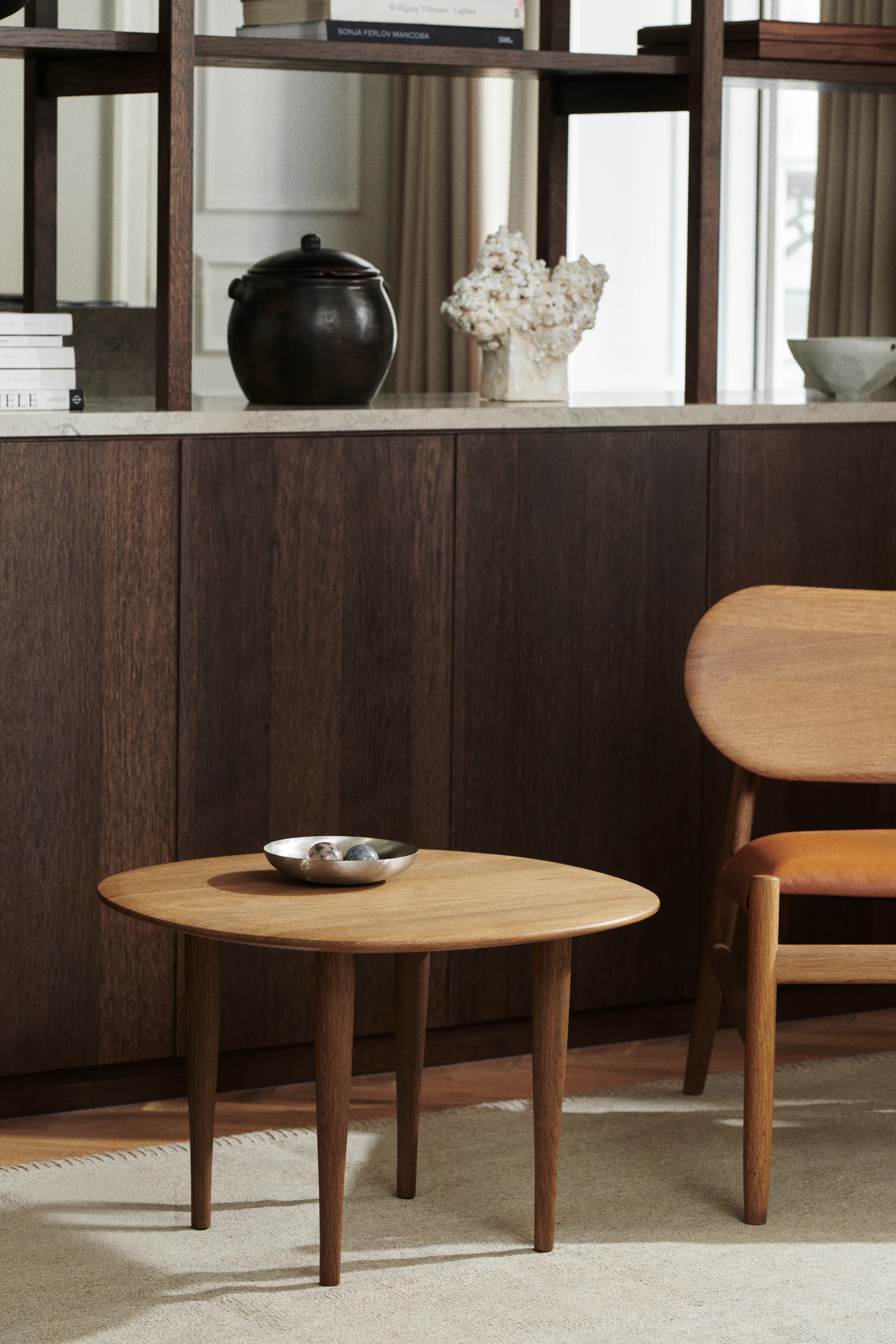 Mesa de apoio Jari Ø60 cm , Verniz carvalho fumado Brdr. Krüger