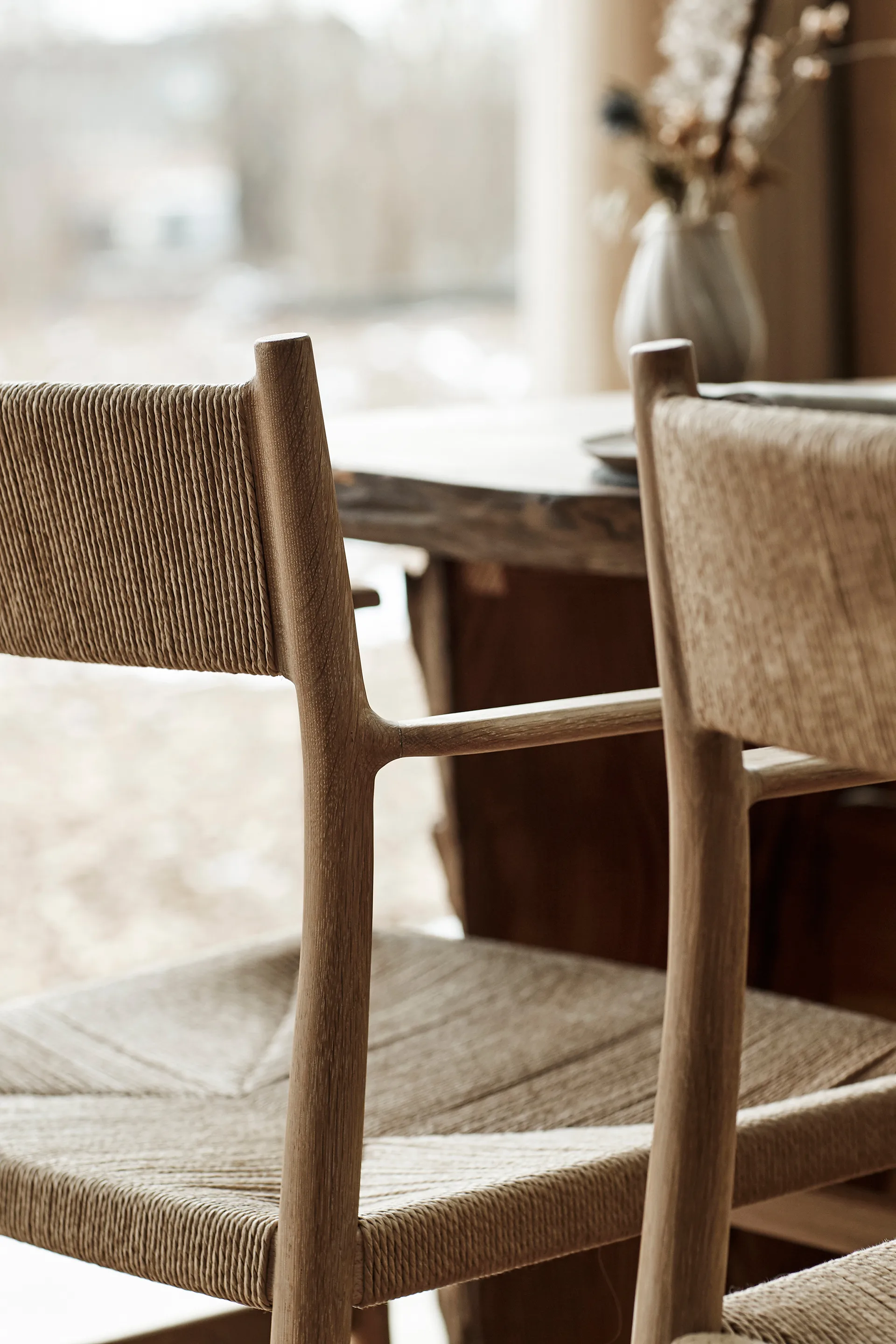 Poltrona Arv tecido encosto e assento, Cordão de papel-carvalho fumado verniz Brdr. Krüger