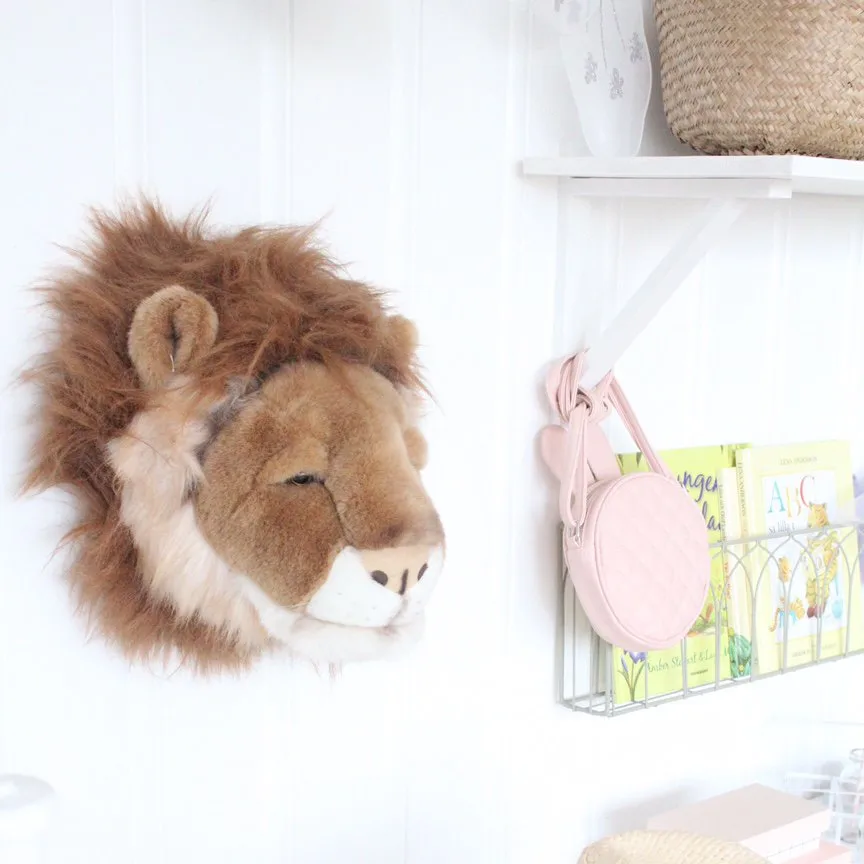 Cabeça de leão de peluche para parede , Leão Brigbys