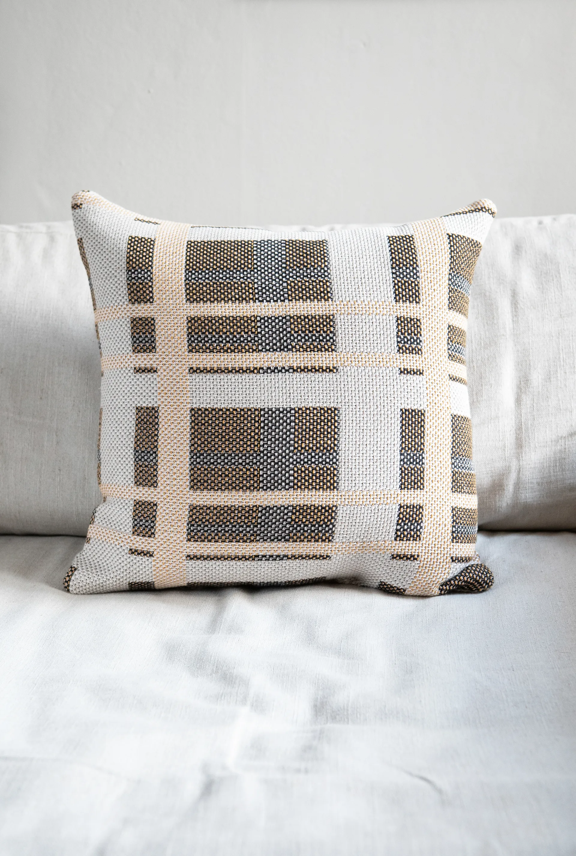 Capa de almofada Tradition 50x50 cm, Amarelo Brita Sweden