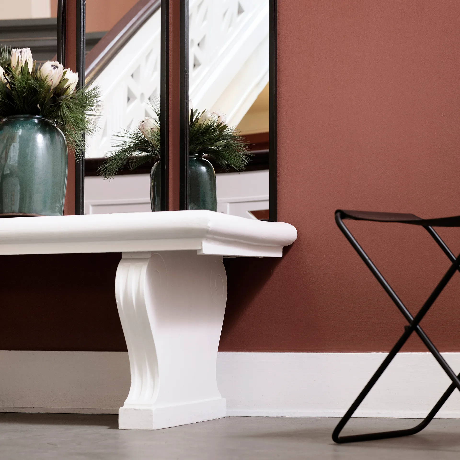 Banquinho Nola couro, Preto, 45 cm Broste Copenhagen