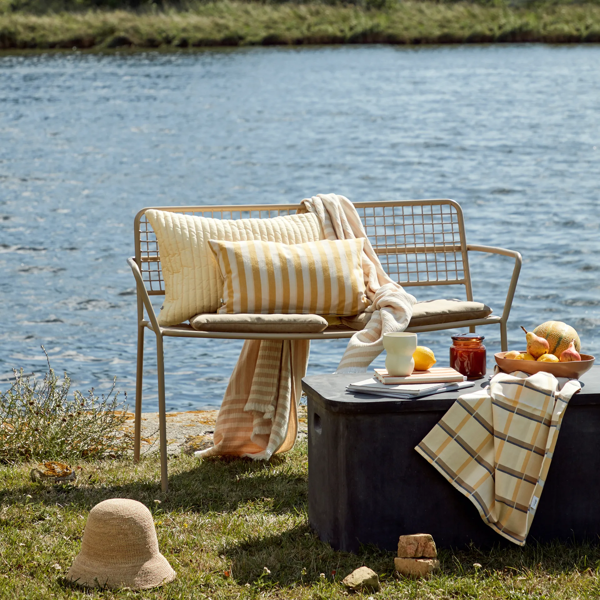 Caneca Limfjord 35 cl, soft beige Broste Copenhagen