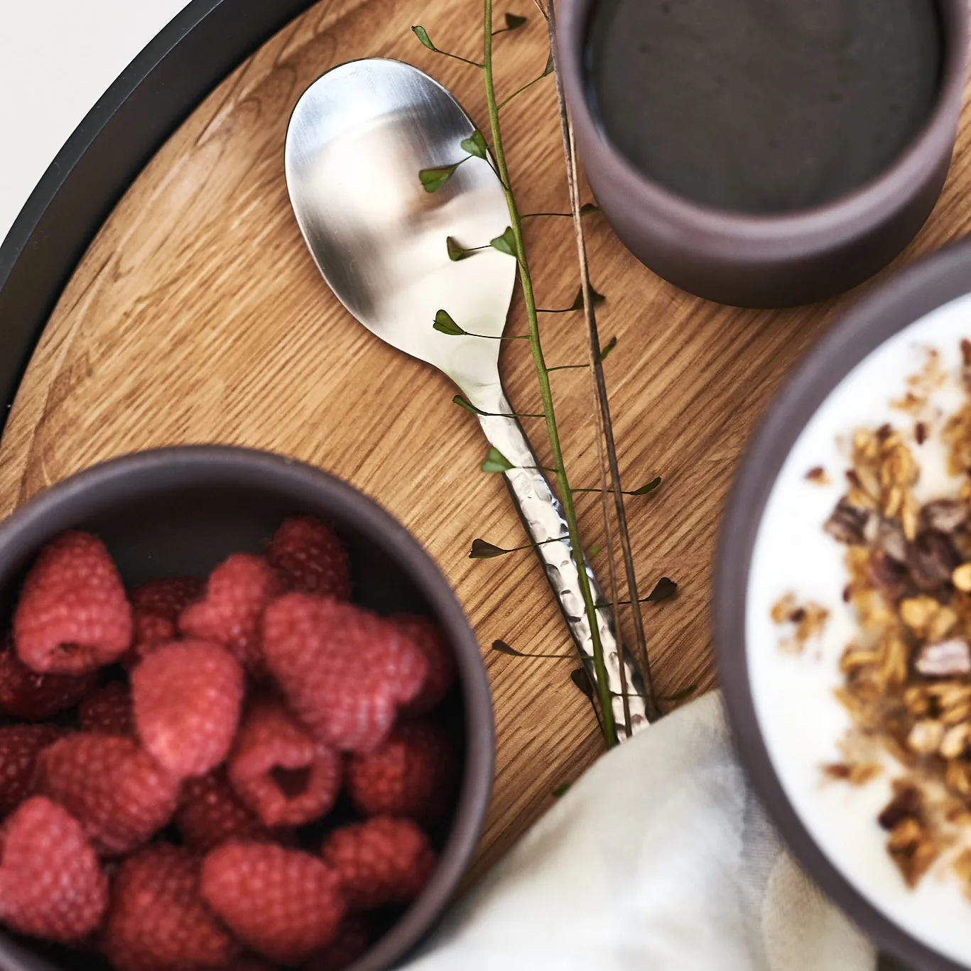 Colher Hune, Brushed satin hammered Broste Copenhagen