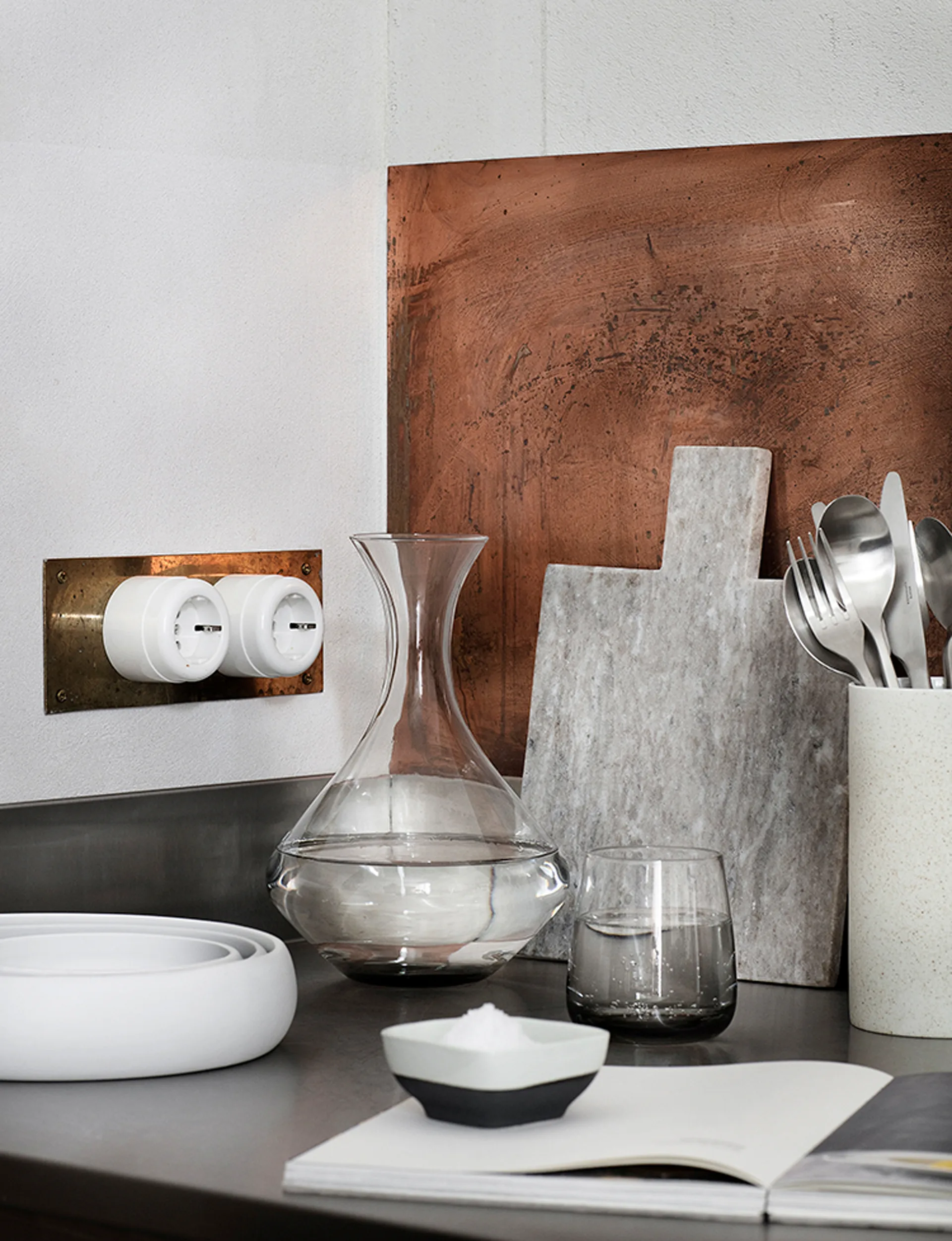Garrafa Smoke 1,65 litros, Clear-grey Broste Copenhagen