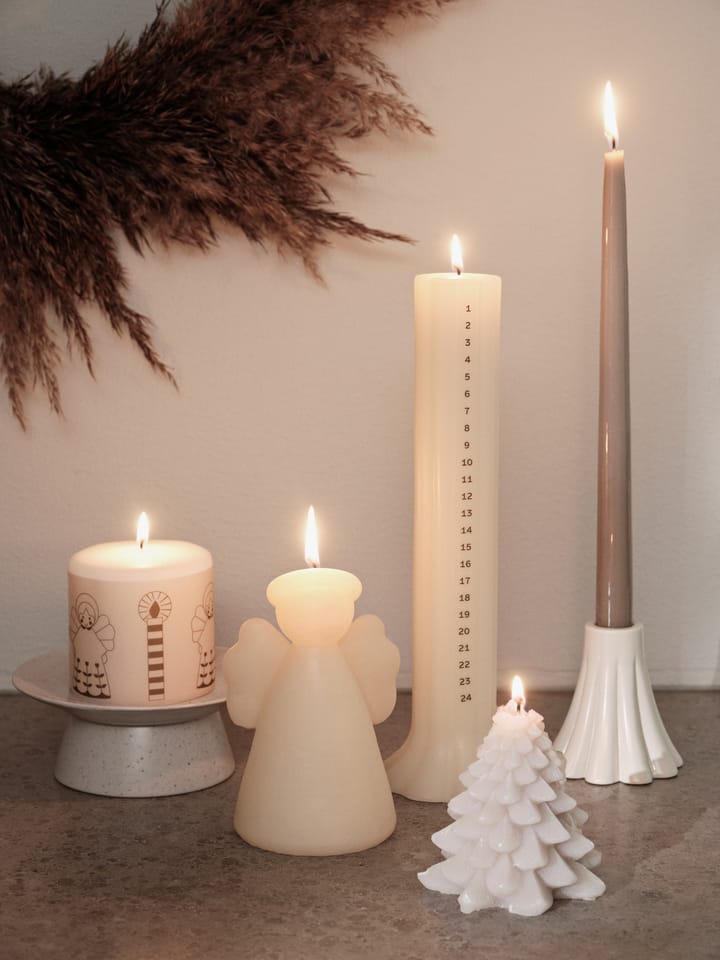 Granny Christmas tree vela Ø9x10 cm, Branco Puro Broste Copenhagen
