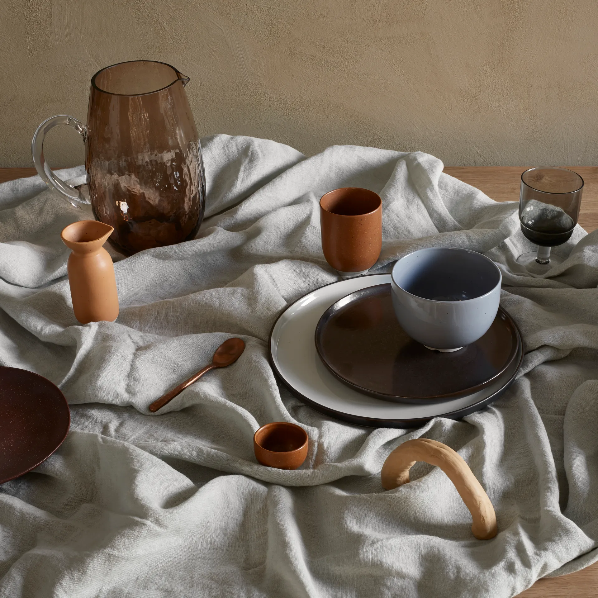 Jarro Hammered, brown Broste Copenhagen