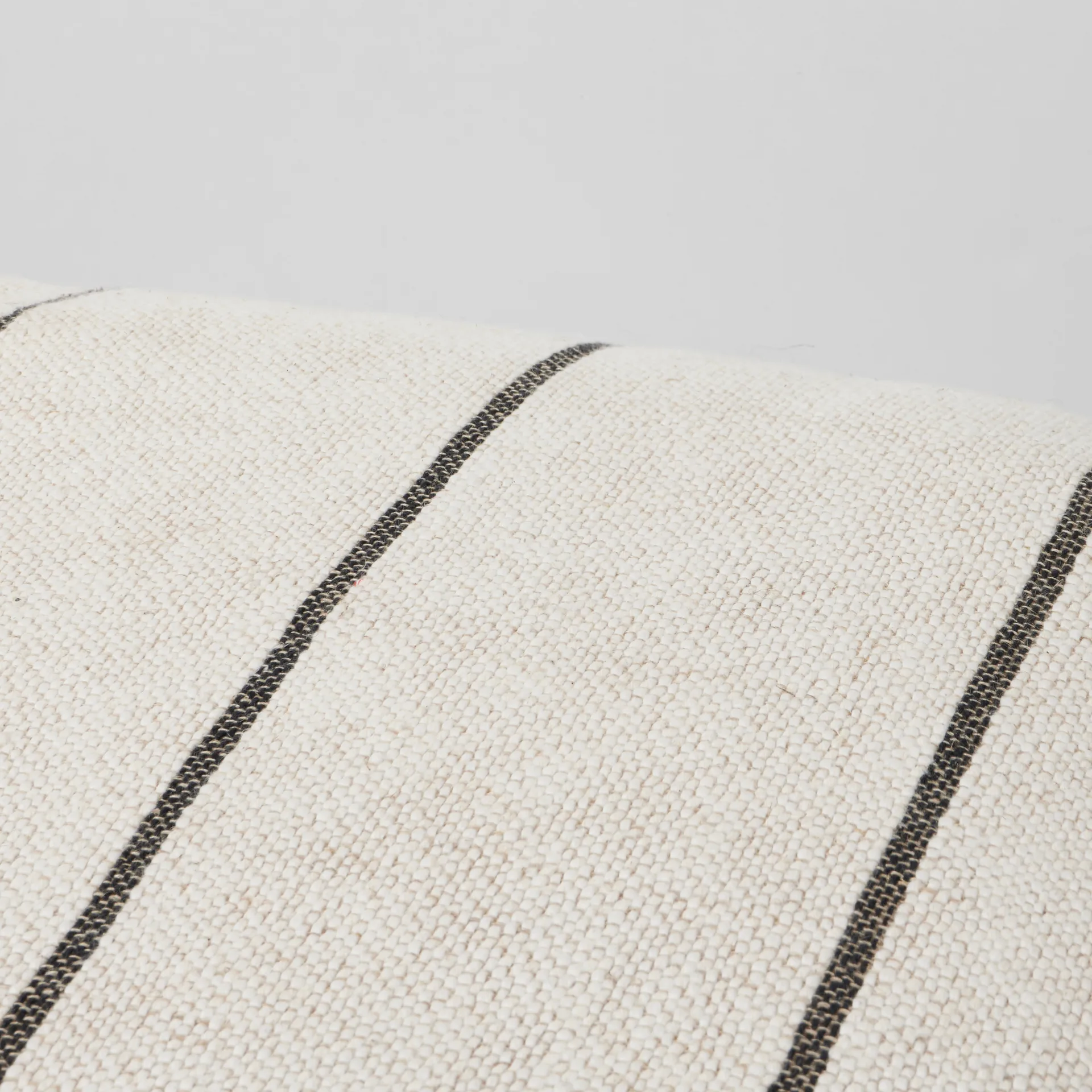Pufe Sigrid 50x50 cm, Light beige-black Broste Copenhagen