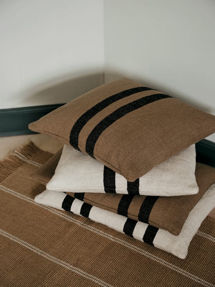 Sigrun capa de almofada, Castanho alga-preto, 40x60 cm Broste Copenhagen