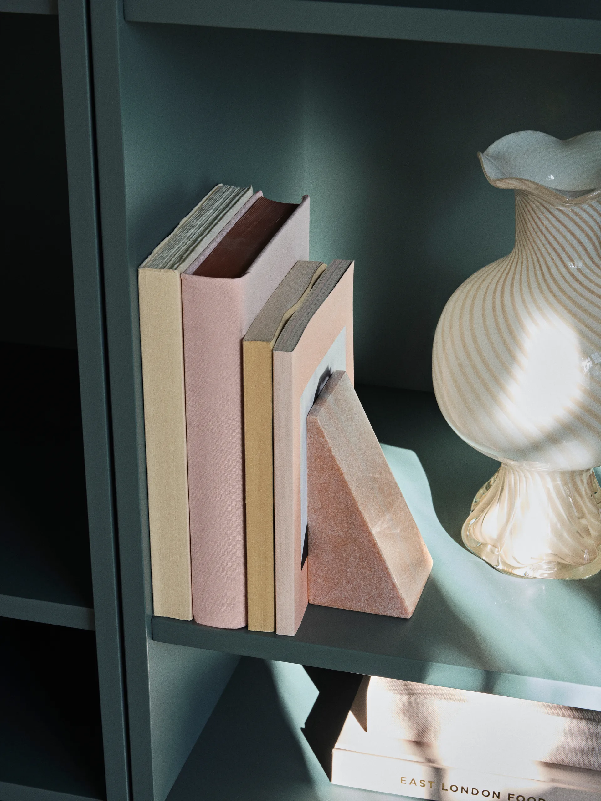 Suporte para livros Jarl, 2 unidades, Rose marble Broste Copenhagen