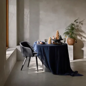 Toalha de mesa Gracie 160x300 - azul escuro - Broste Copenhagen