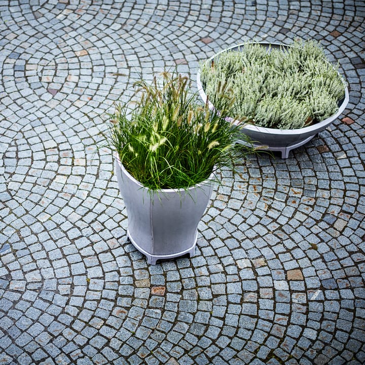 Jardineira Blom, Preto, pequeno Byarums bruk