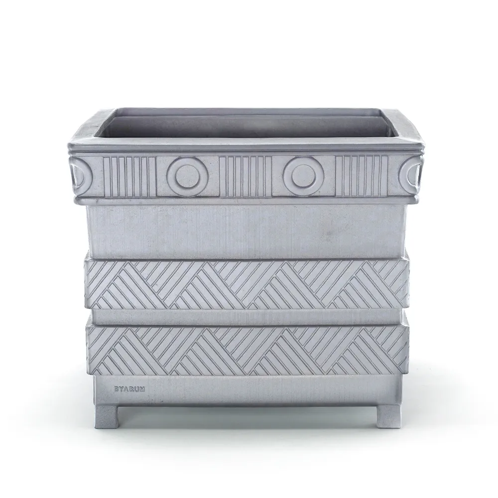 Jardineira Sofiero, Alumínio Byarums bruk