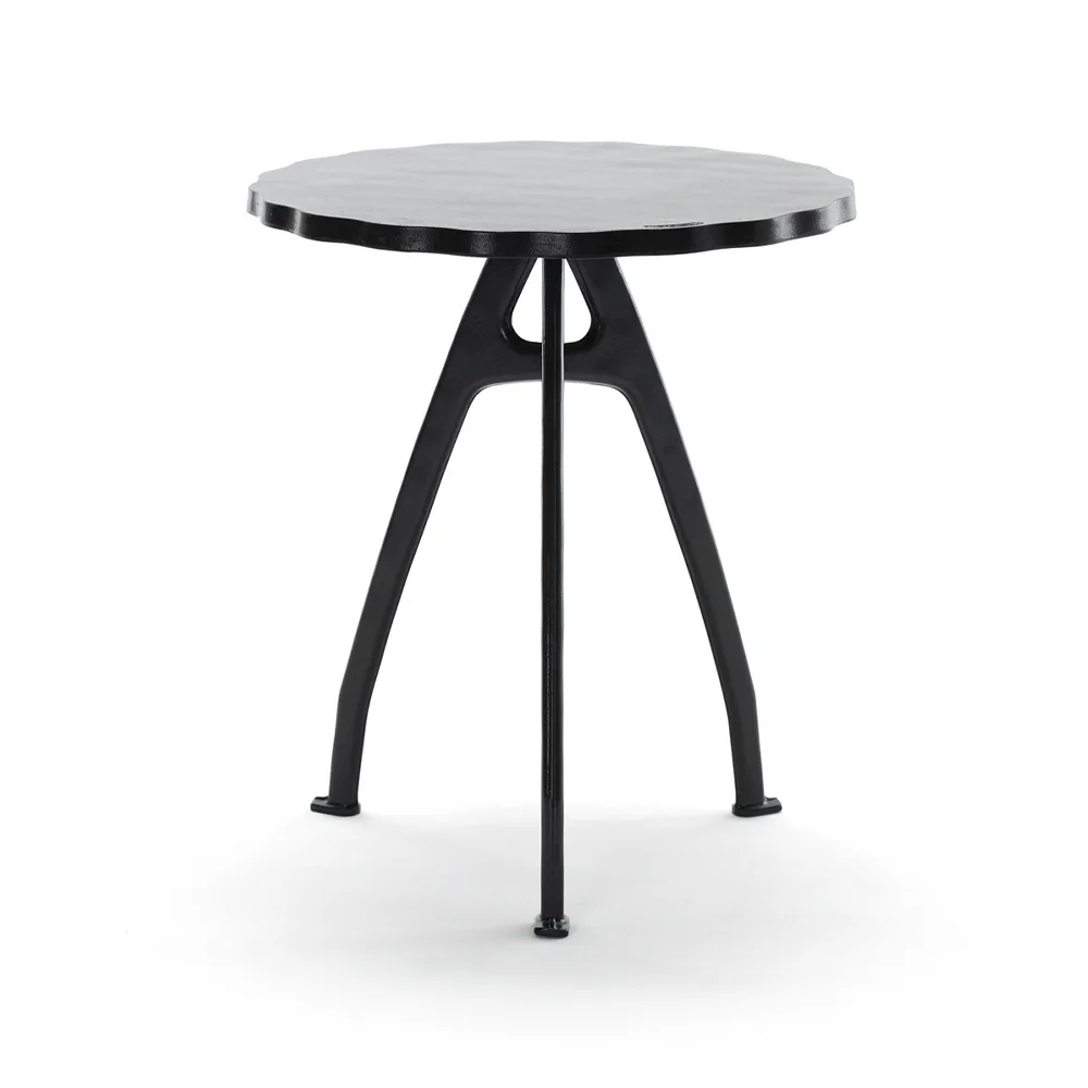 Mesa de café Odd, Preto, suporte envernizado preto, borda ondulada Byarums bruk