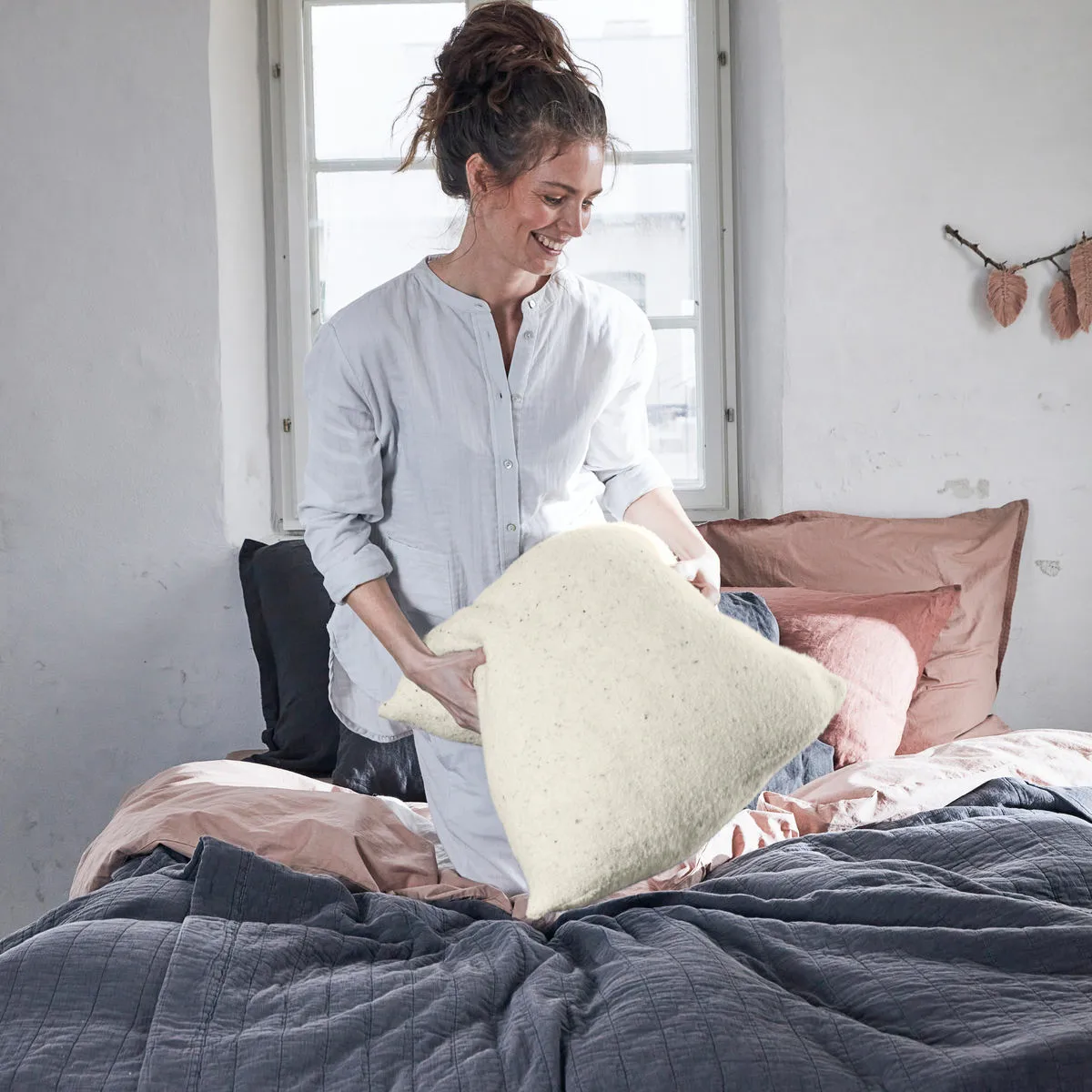 Fronha Ingeborg 50x50 cm, Haze byNORD