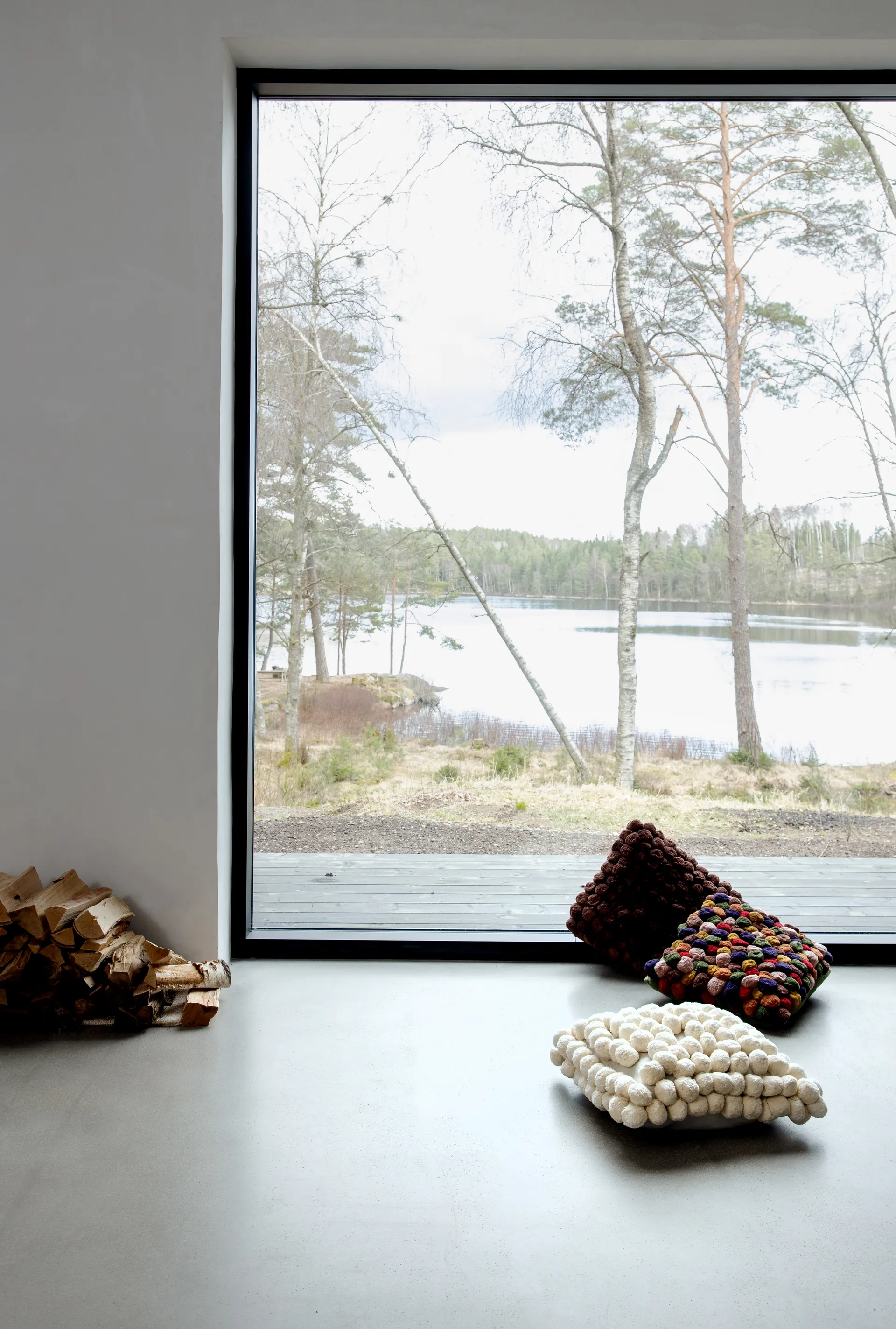 Almofada Pom Pom 45x45 cm, off white Byon