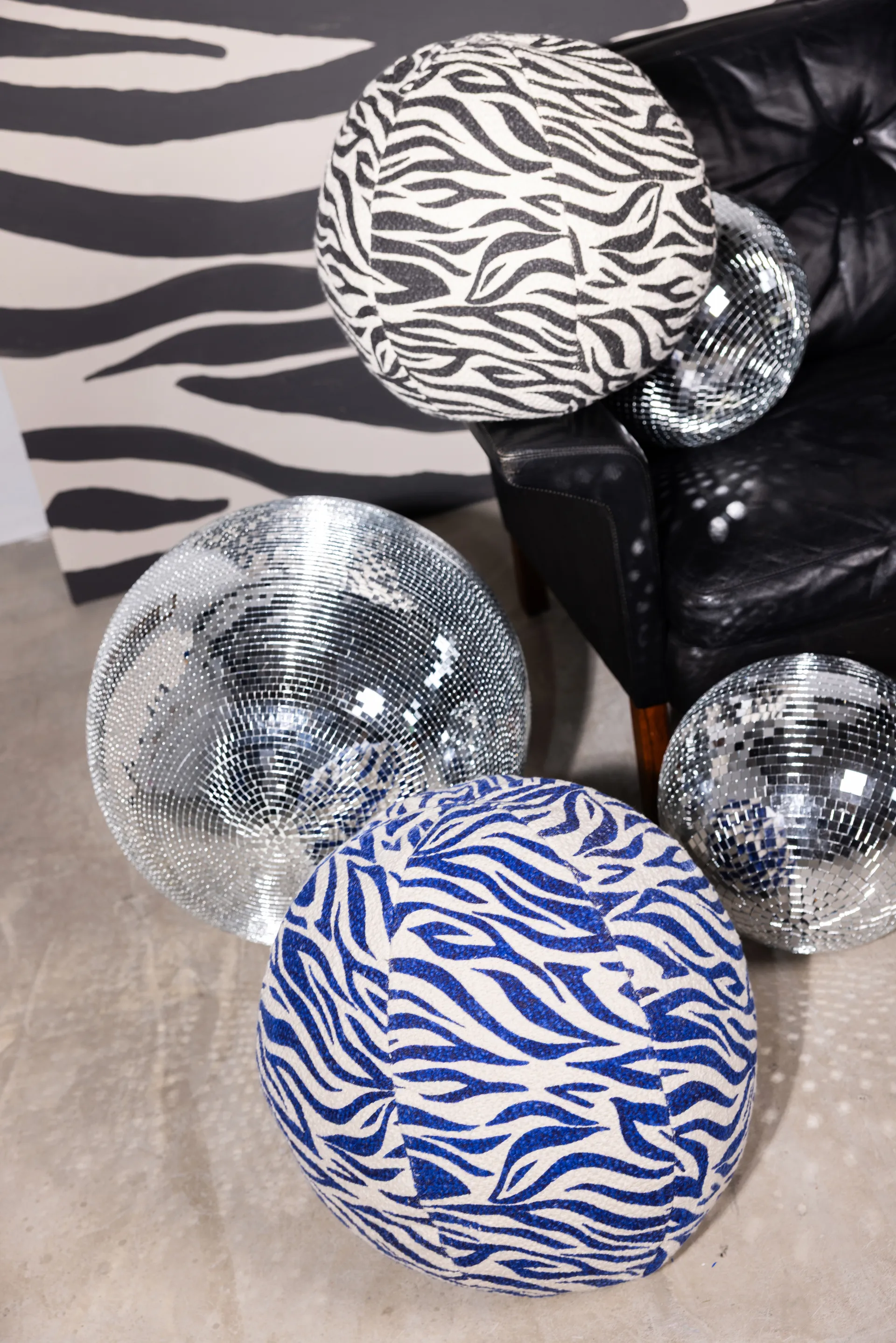 Anima almofada Ø35 cm, Zebra-preto Byon