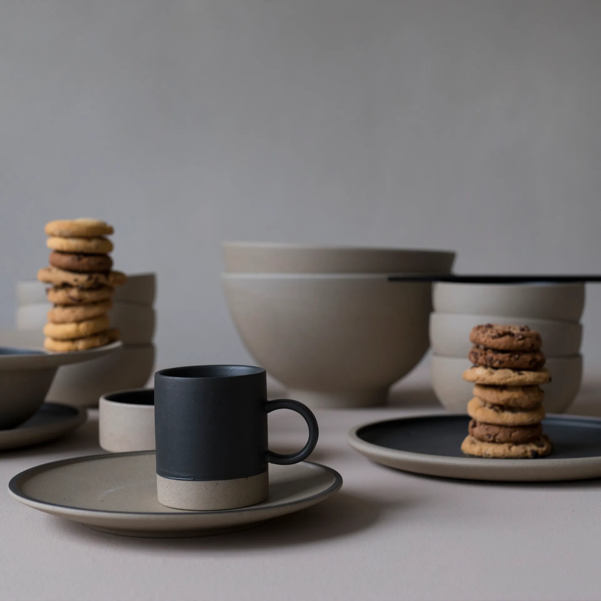 Caneca Fumiko, Bege-preto Byon