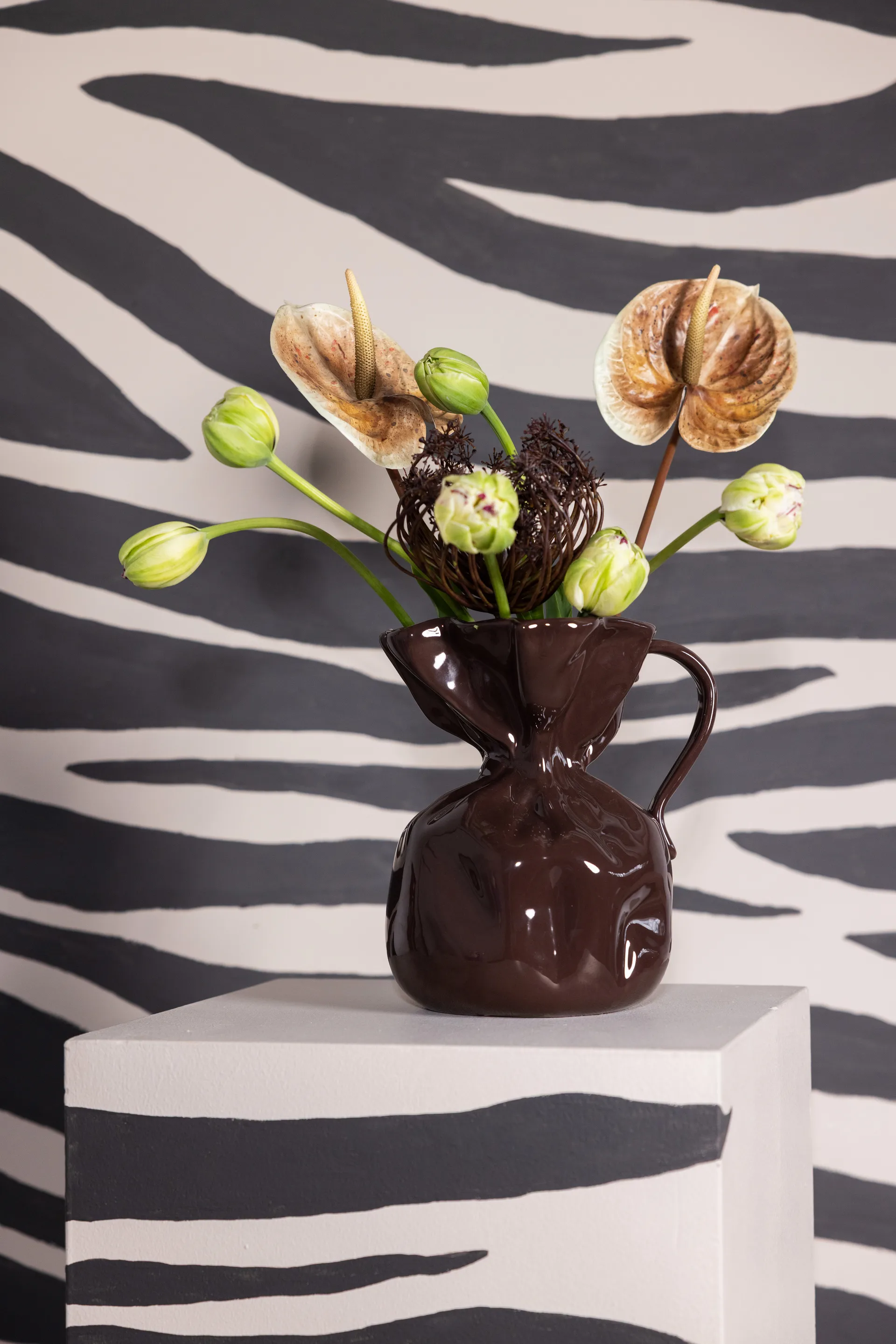 Crumple vaso, Castanho Byon