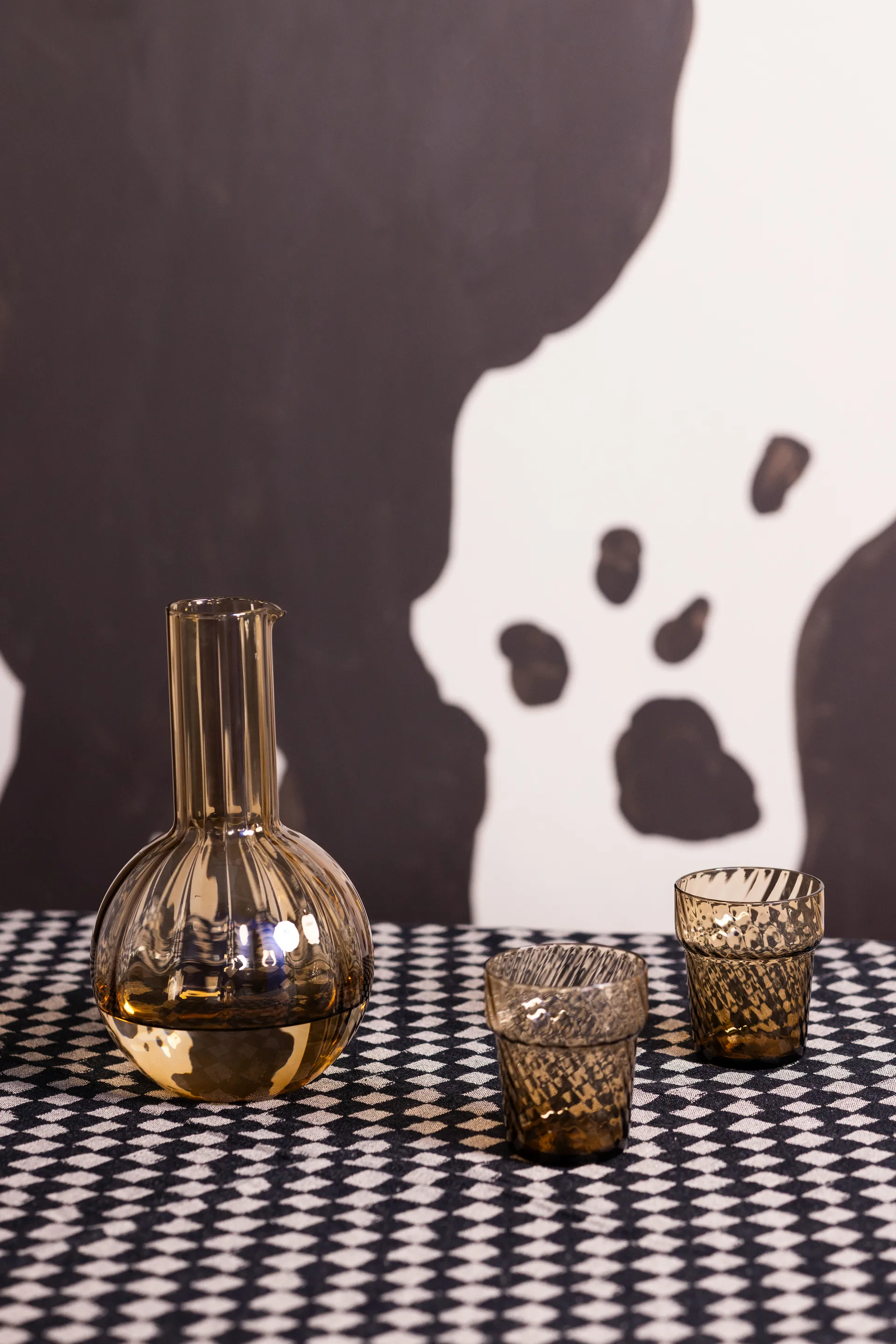 Opacity garrafa de servir 1,9 L, Castanho Byon