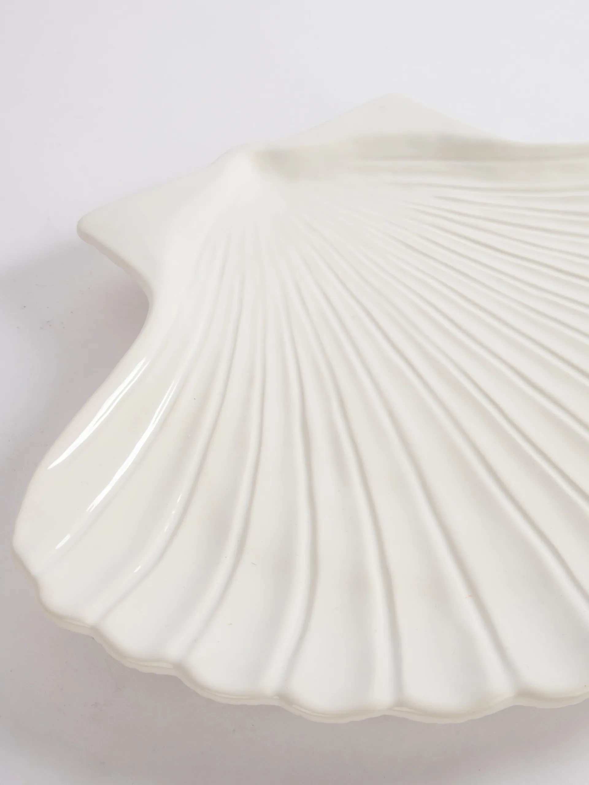 Prato Shell, XL Byon