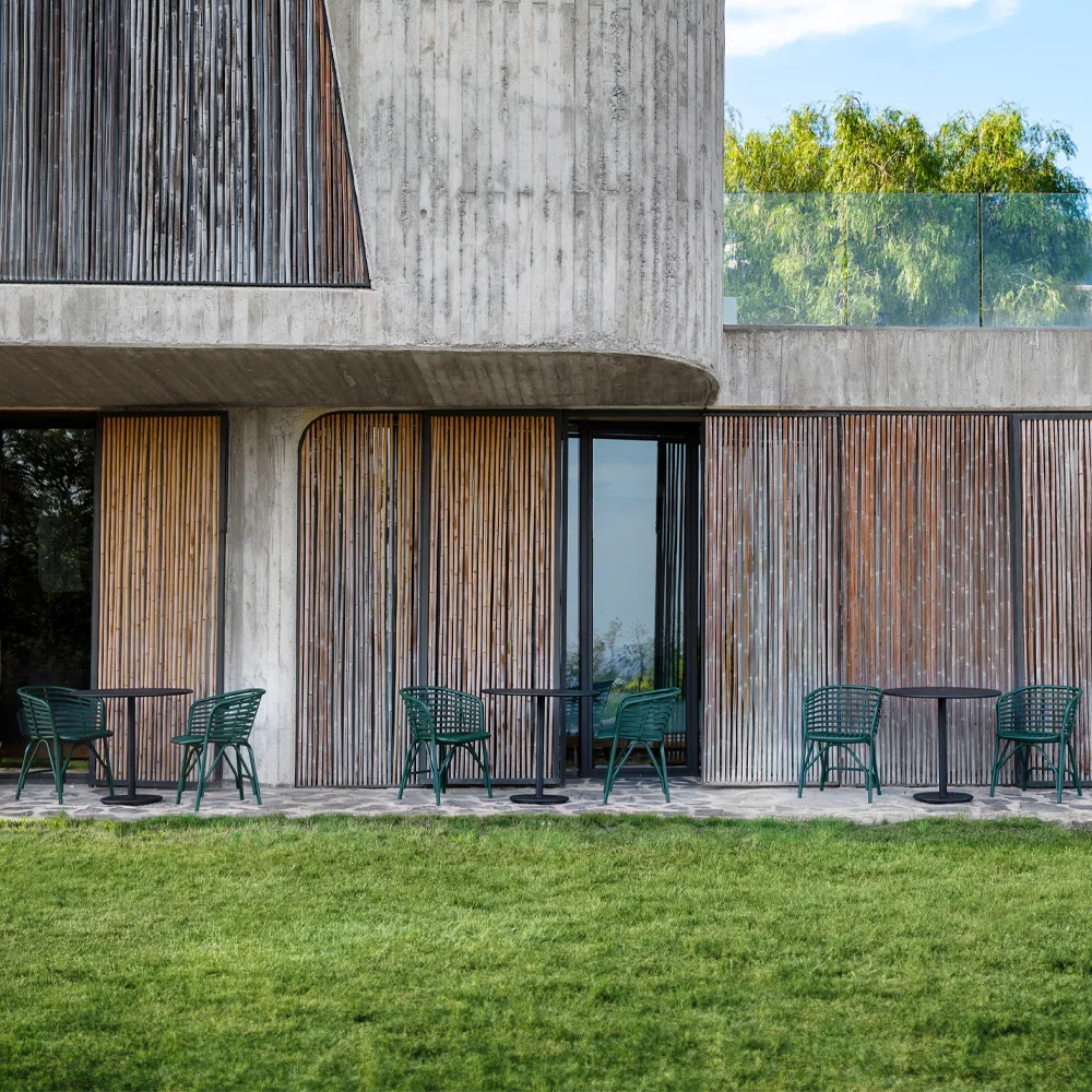 Cadeira de braços Blend, Lava grey Cane-line