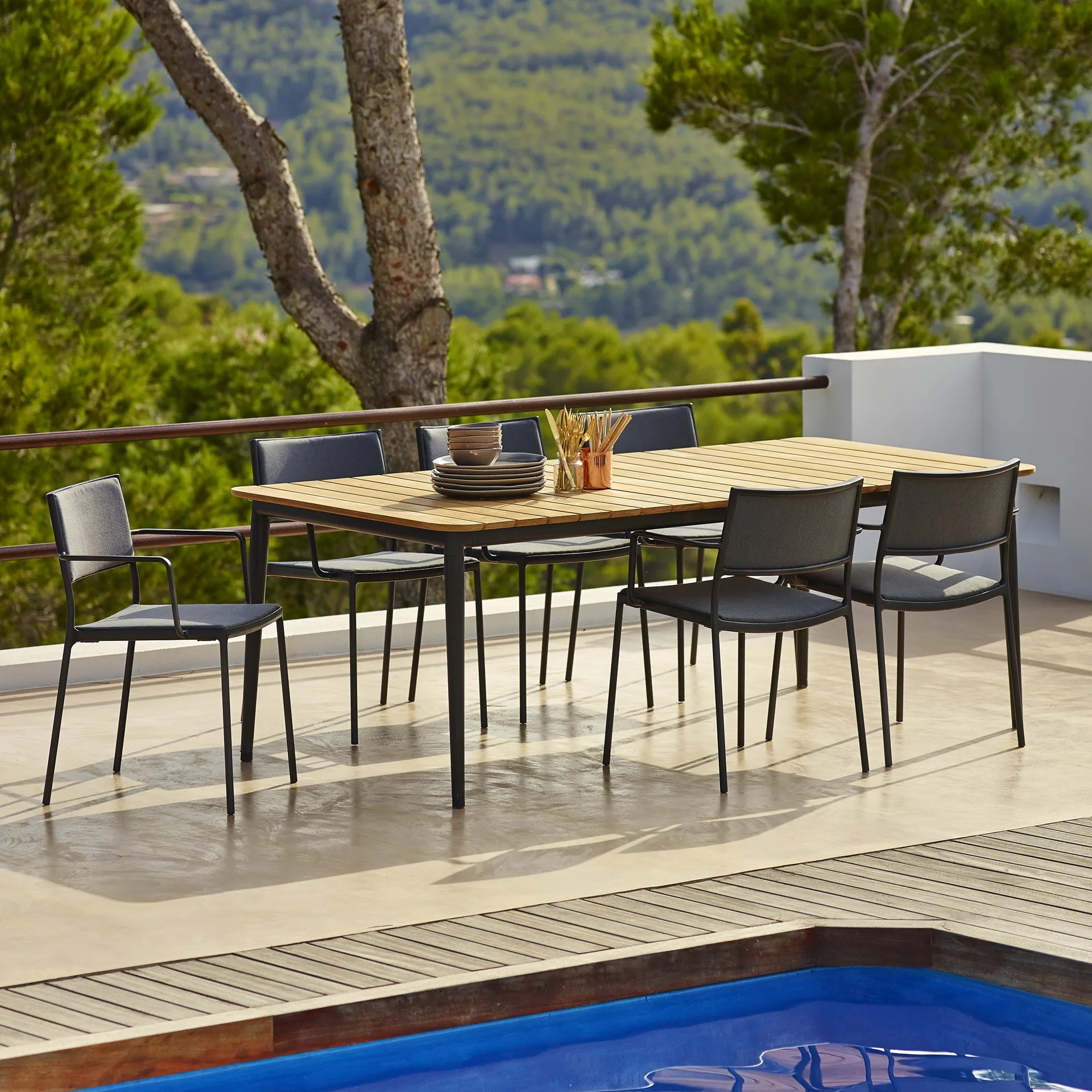 Cadeira de braços Less, Natural-suporte lava grey Cane-line