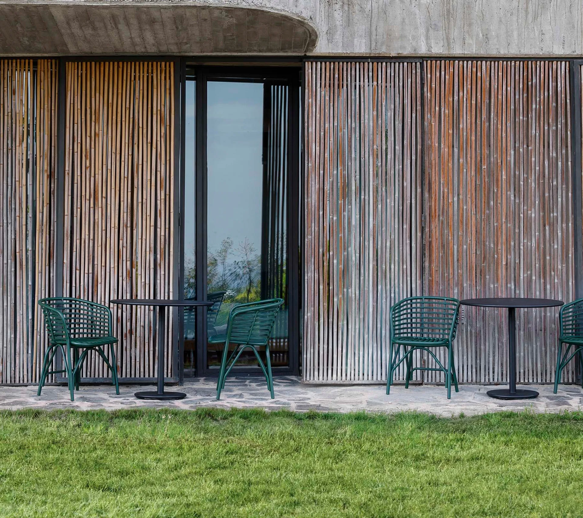 Mesa de café Drop Ø80 cm, Lava grey-lava grey Cane-line