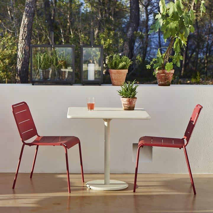 Mesa de café Go em teca 72x72 cm, Suporte lava grey Cane-line