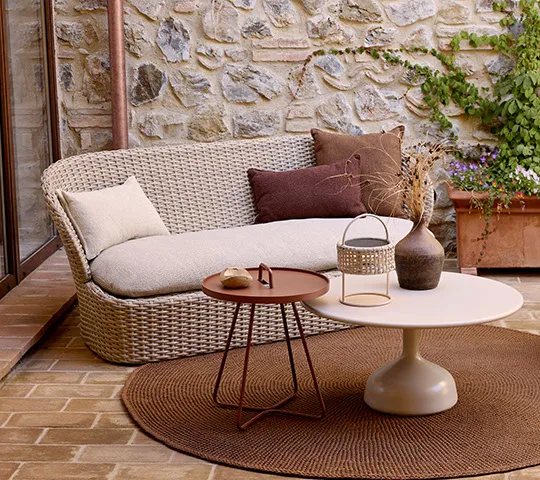 Mesa lateral On-the-move Ø44 cm, Desert red Cane-line